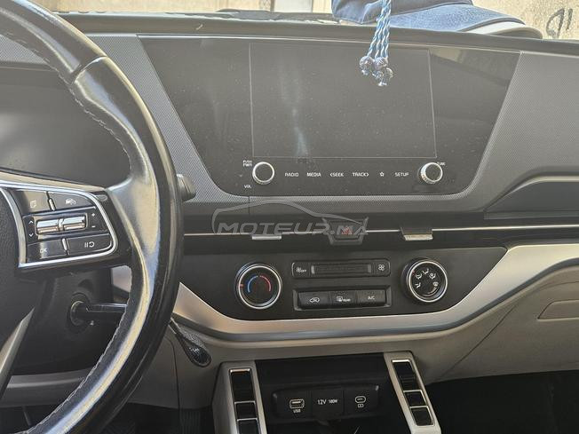 kia carens fin 2022 très bon état 