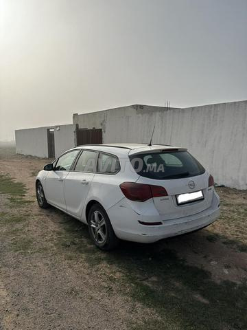 Opel Astra 2012 Douane 2015 - 2