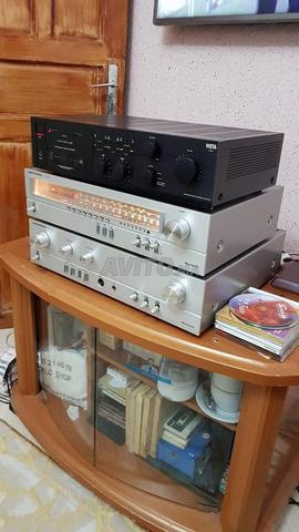 مضخم صوت عتيق مع راديو FM AM