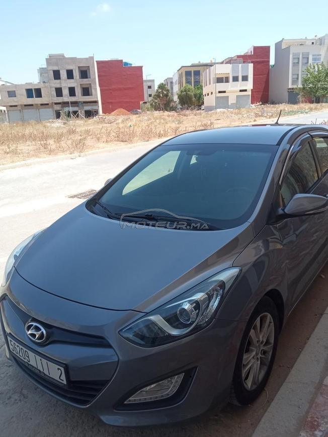 hyundai i30  modèle 2014 . clim . 6CV . 