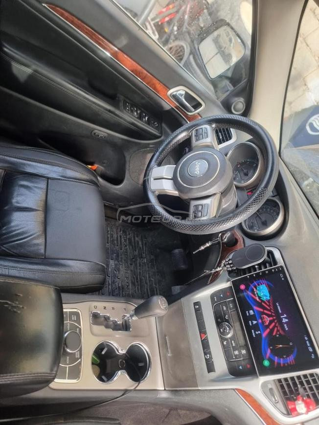 Grand Cherokee à vendre, bon état. 