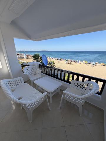 Jolie appartement vue sur mer pied dans l’eau