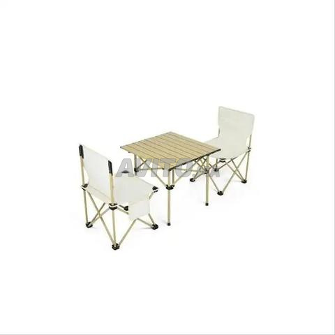 Ensemble de camping 3 pièces : deux chaises pliantes avec table mobile - 2