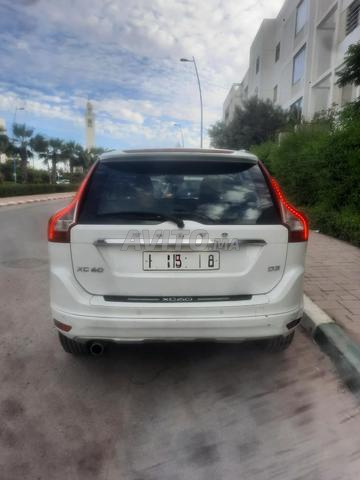 فولفو XC60 ديزل أوتوماتيك 2017 في الدار البيضاء - 2