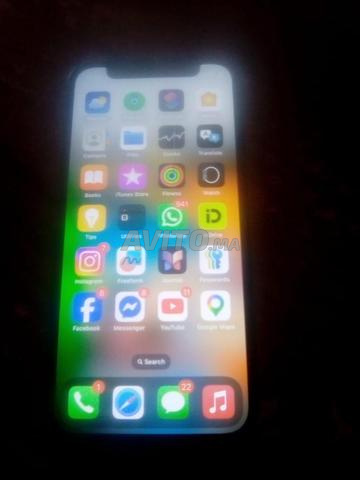 iPhone 12 mini avec sa boîte jamais ouvert