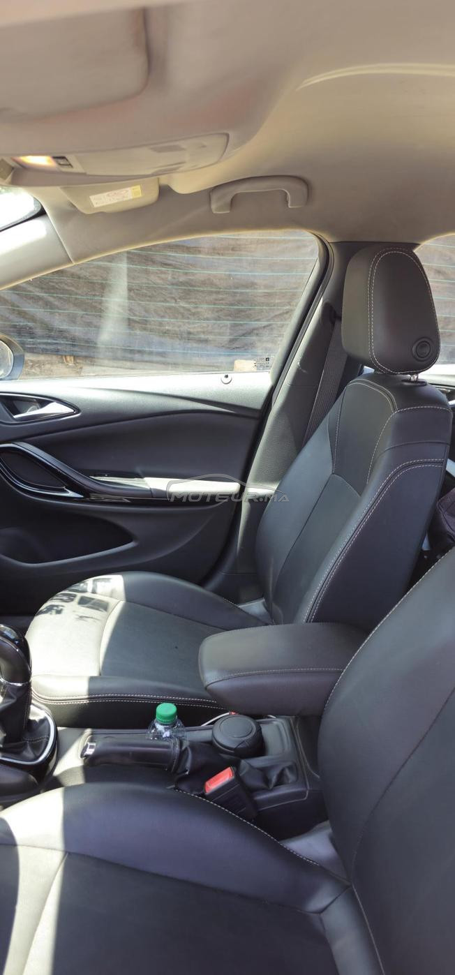 Opel Astra Diesel Manuelle 2017 à Casablanca