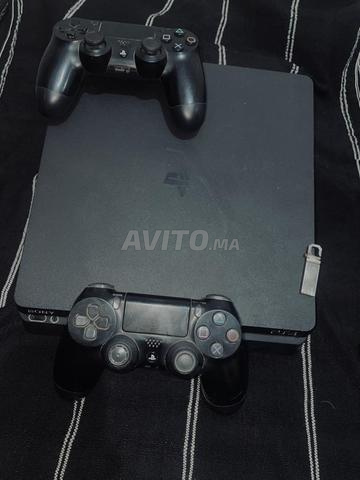 PS4 Slim 1TB en très bon état - 2