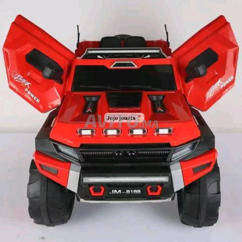 Voiture électrique BIG FUTURISTE - 2