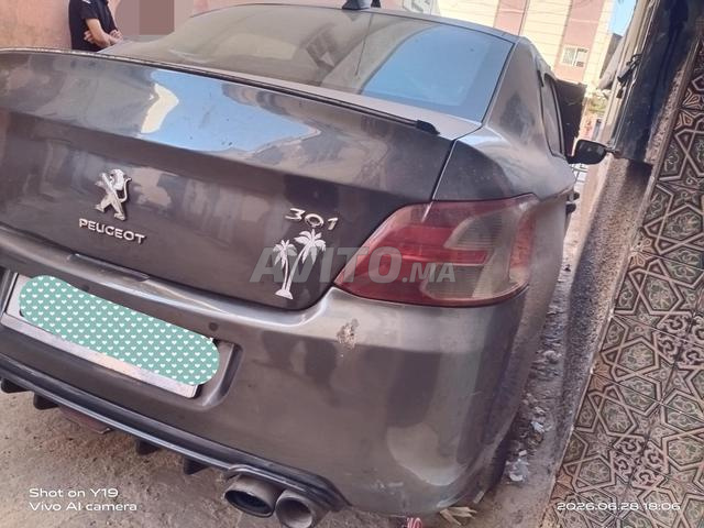 Peugeot 301 Diesel Manuelle 2013 à Meknès - 2