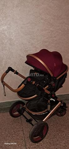 Poussette quasi neuve
