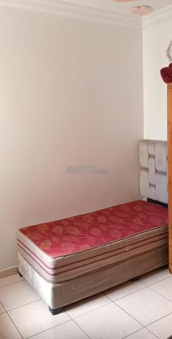 للبيع بطنجة 2 أسرة كاملة - 2