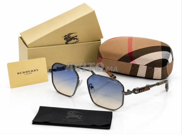 Lunettes de soleil Burberry BR4160 - 2