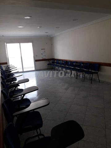 للبيع أو للإيجار مبنى فاخر - 2