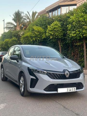 رينو كليو 5 ديزل يدوية 2025 في مراكش