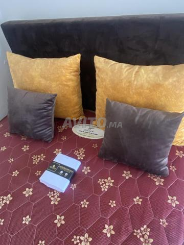 سرير جميل مزدوج مع مرتبة جديدة - 2