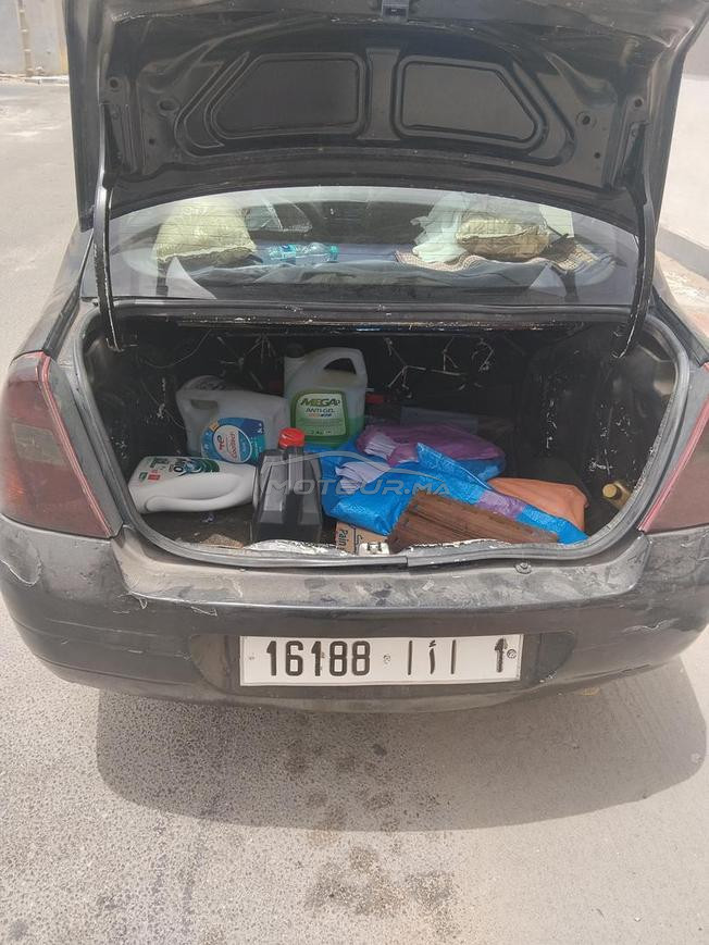 Renault Clio Essence Manuelle 2000 à Dakhla