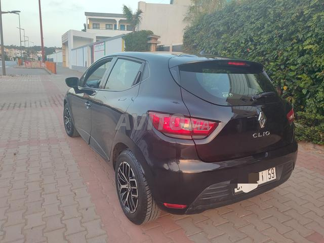 Renault Clio 4 essence 1min - 2