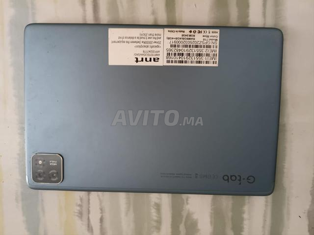 Tablette encore neuve, achetée il y a deux mois, 64Go, 8Go RAM