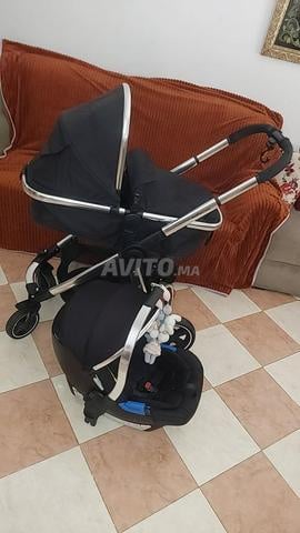 Poussette trio très propre