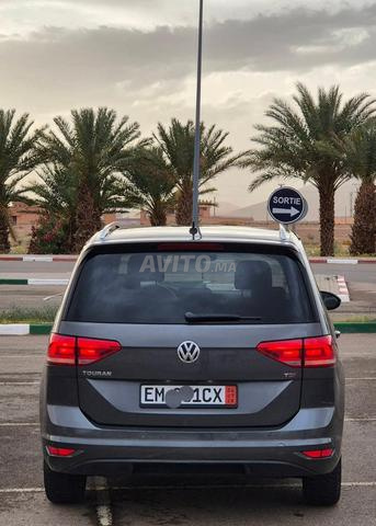 VOLKSWAGEN TOURAN AUTOMATIQUE MODÈLE 2017 D 2026 - 2