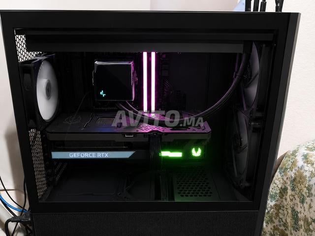 كمبيوتر ألعاب راقي RTX 5090 Ryzen 9 9800X3D - 2