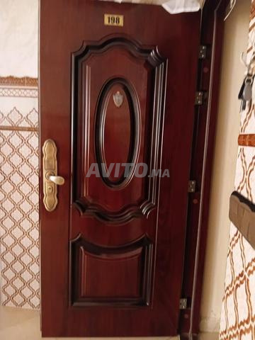 باب للبيع