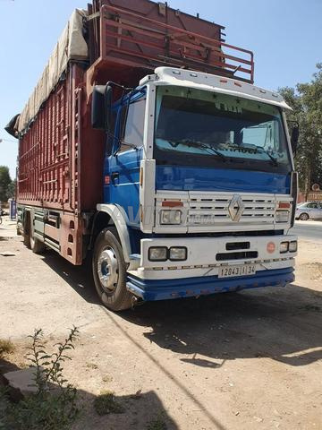 Camion Renault 180 - 2