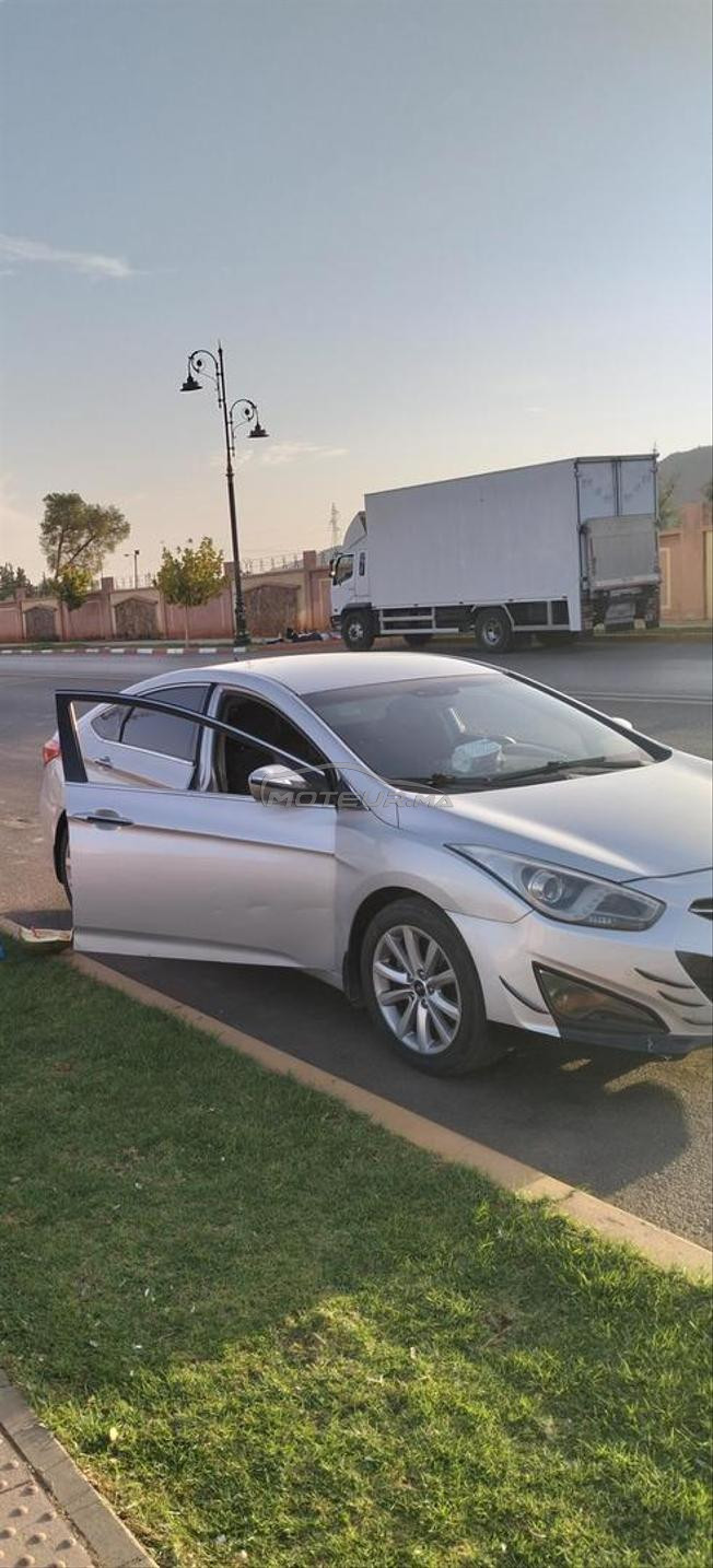 Hyundaii40