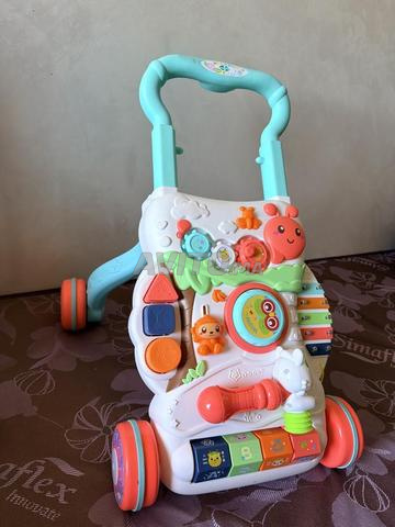 Trottinette pour bébé très bon état