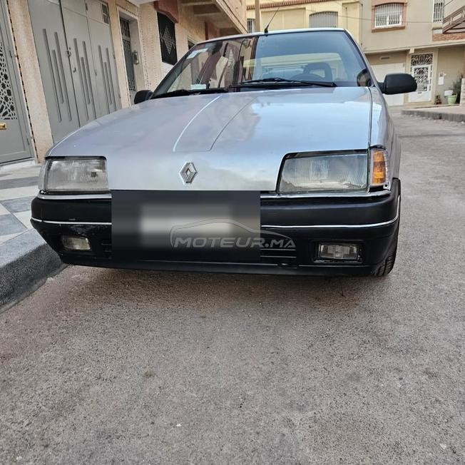 Renault R19 Essence Manuelle 1988 à Oujda