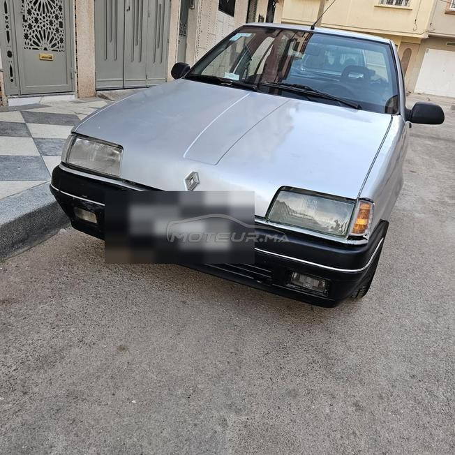Renault R19 Essence Manuelle 1988 à Oujda