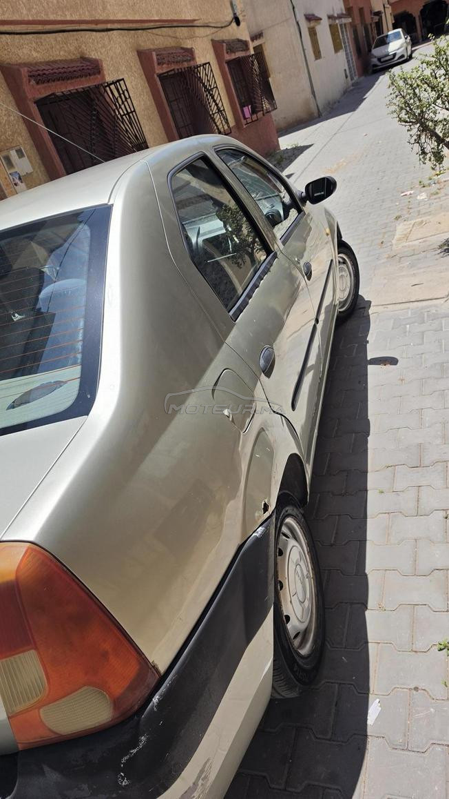 داسيا لوجان 