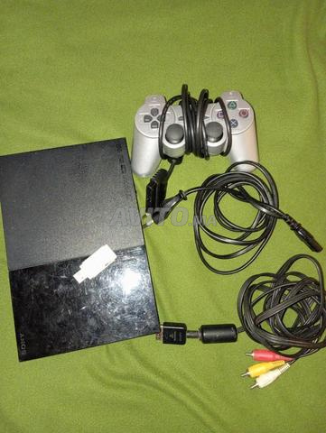 PS2 encore propre, fonctionne bien - 2