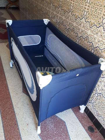 سرير أطفال بحالة جيدة جداً. - 2