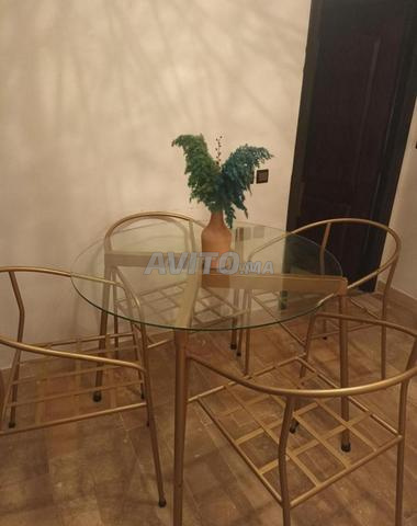 Table et 4 chaises - 2