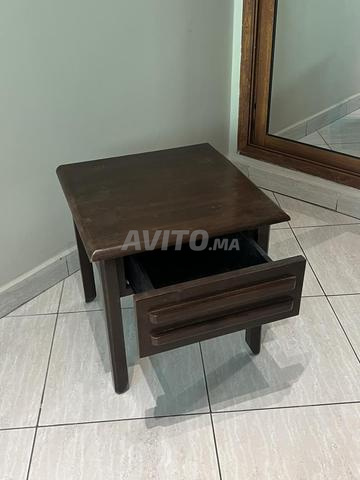 2 tables de chevet en bois marron - 2