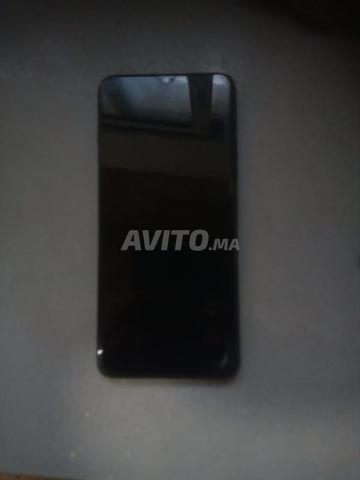 Téléphone itel A70 comme neuf - 2