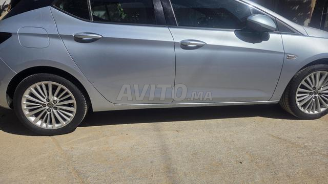 Opel Astra - 2
