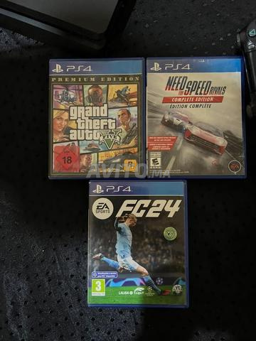 PS4 Slim en bon état avec ses accessoires - 2