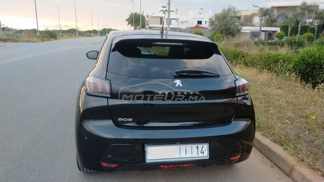 Peugeot 208 2021