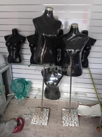 Matériel de magasin de vêtements - 2