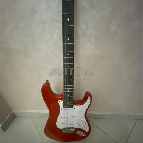 Guitare électrique Sonata - 2