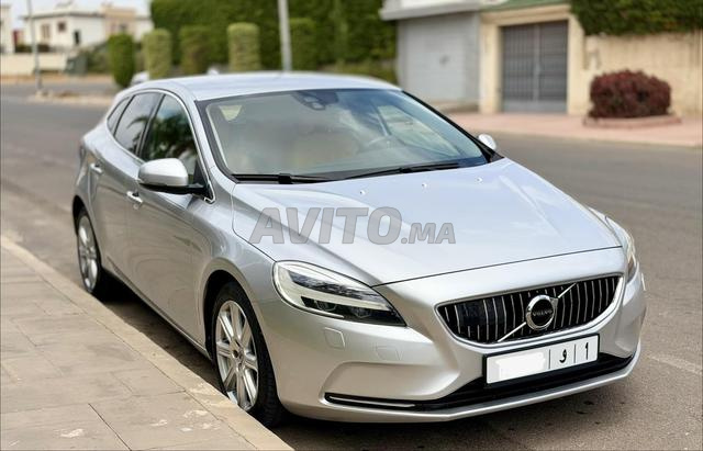 Volvo V40 Diesel Automatique 2020 à Agadir - 2