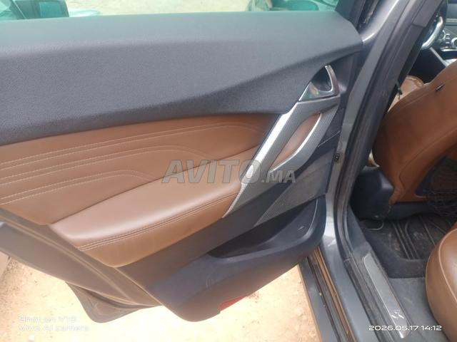 DS Automobiles 5 2013 photo 4