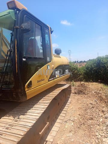 CAT 325C modèle 2005 douane 5/6/2026 - 2