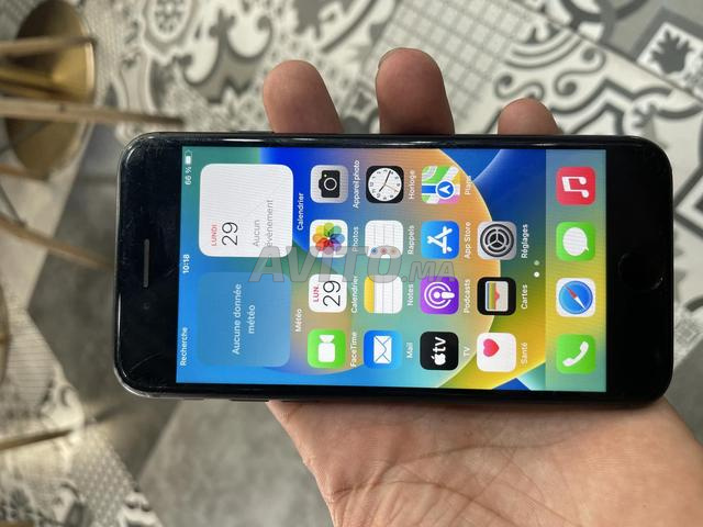 iPhone 8 64Go - 2