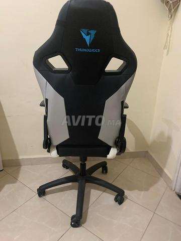 Chaise gaming comme neuve - 2