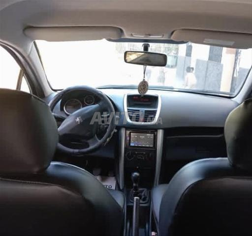 Peugeot 207 modèle 2007 - 2