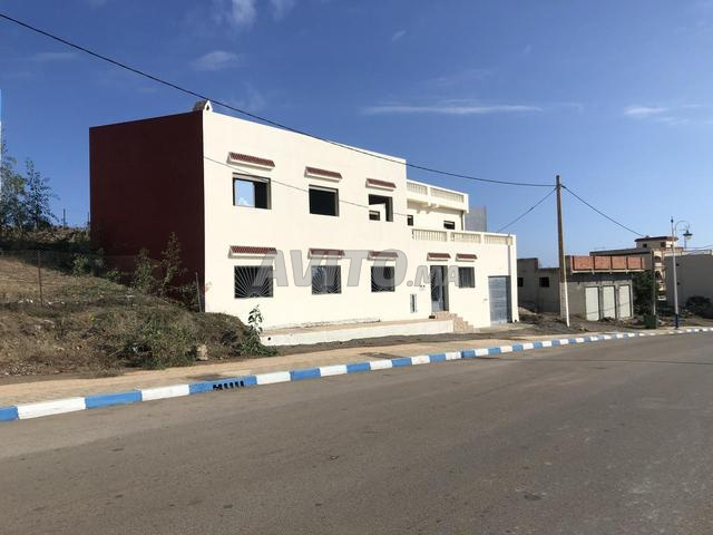 منزل بـ 4 شقق على البحر الأبيض المتوسط - 2
