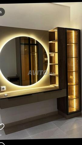 Coiffeuse Moderne avec Vitrine LED - 2